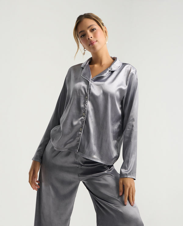 Pijama-Pantalón-|-Camisa-Manga-Larga-|-Confeccionada-en-Satín_St Even Colombia_18758