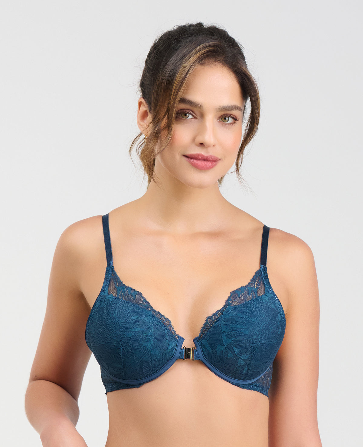 -Abrochadura-Frontal_St Even Colombia_49580