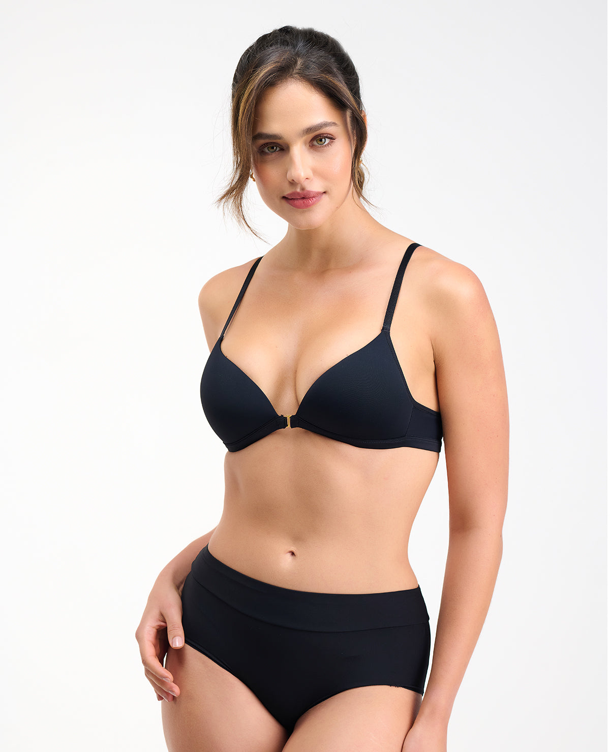 -Abrochadura-Frontal_St Even Colombia_49590